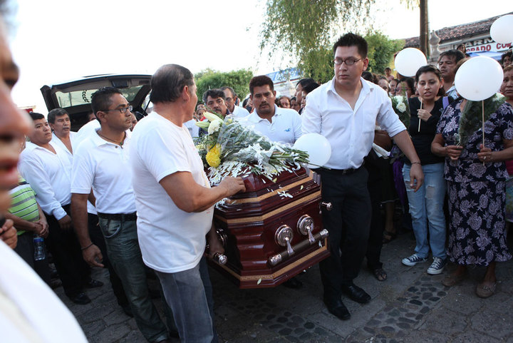 Asesinan a dos sacerdotes en atentado en Guerrero
