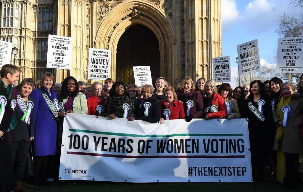 Reino Unido celebra cien años del derecho al voto de la mujer