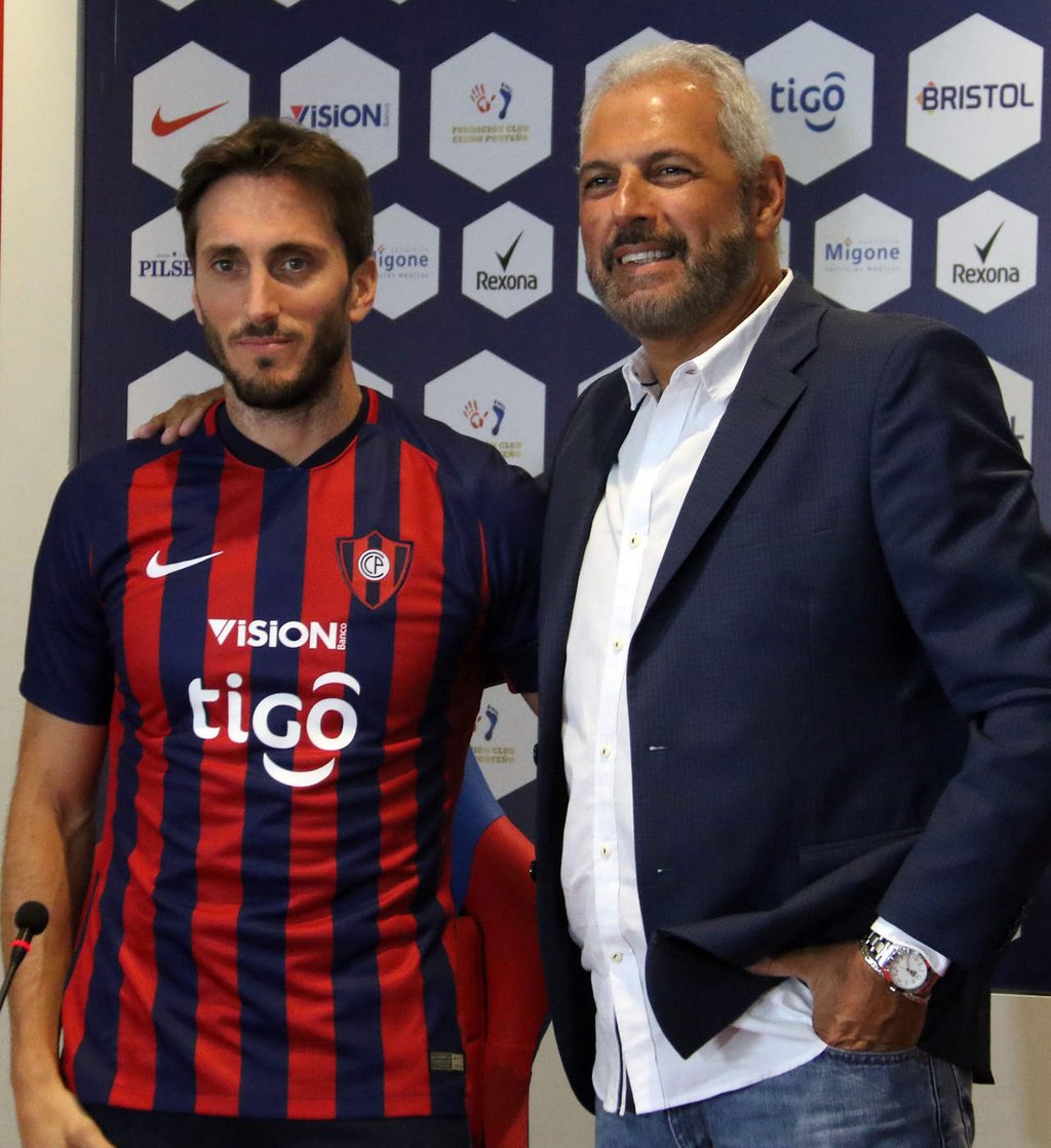 Cerro Porteño presenta a Luis Zubeldía como nuevo técnico
