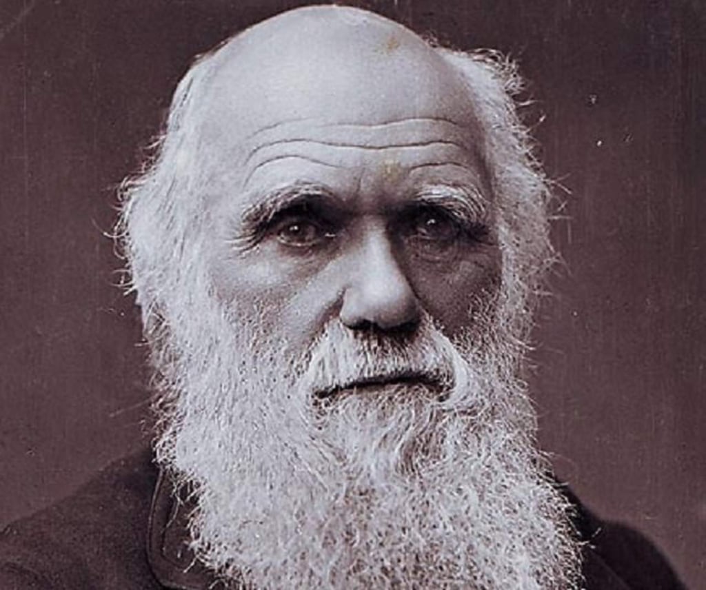 1809: Llega al mundo Charles Darwin, influyente científico y teórico de la evolución biológica