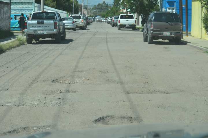 Costosos, daños por los baches