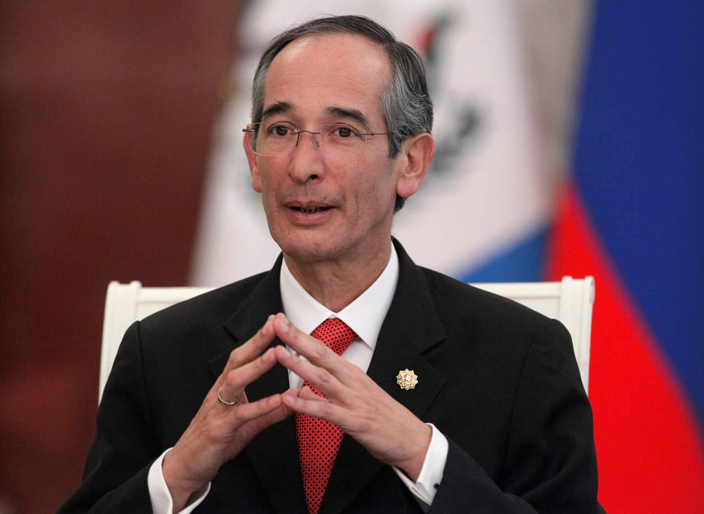 Detienen por corrupción a expresidente de Guatemala