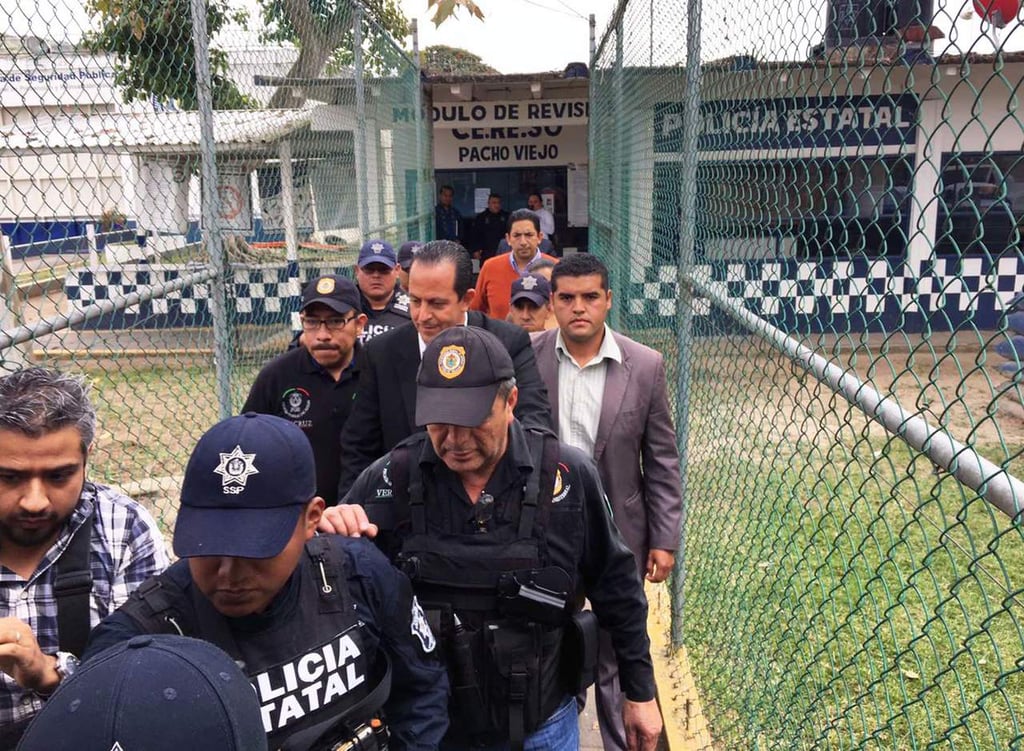 Vinculan a proceso a 19 exfuncionarios de Javier Duarte por desaparición forzada
