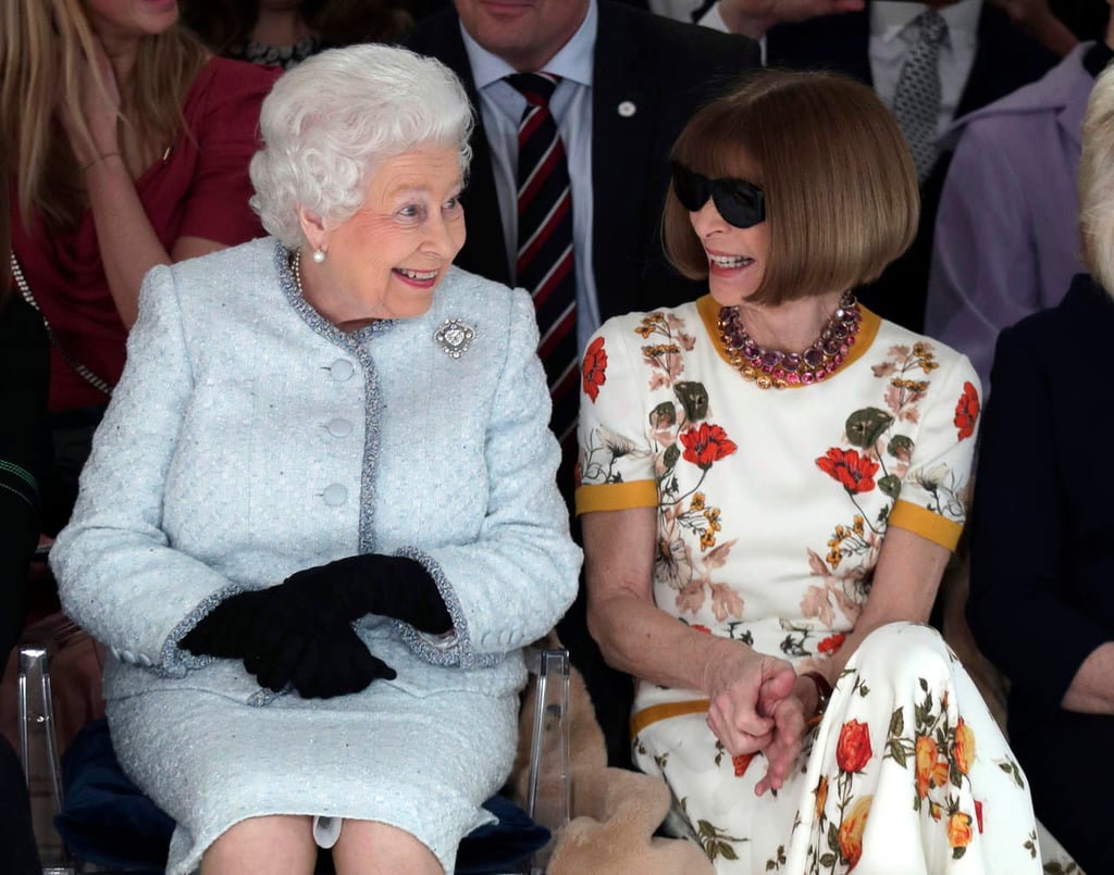 Anna Wintour no se quitó las gafas ante la reina Isabel II