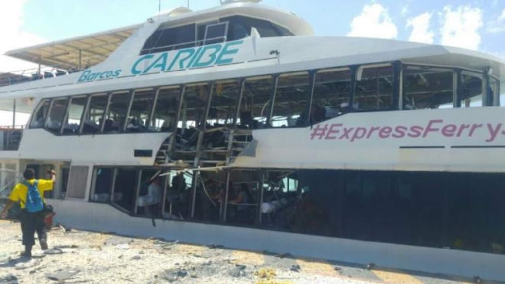 Explosión en ferry deja 18 heridos en Playa del Carmen
