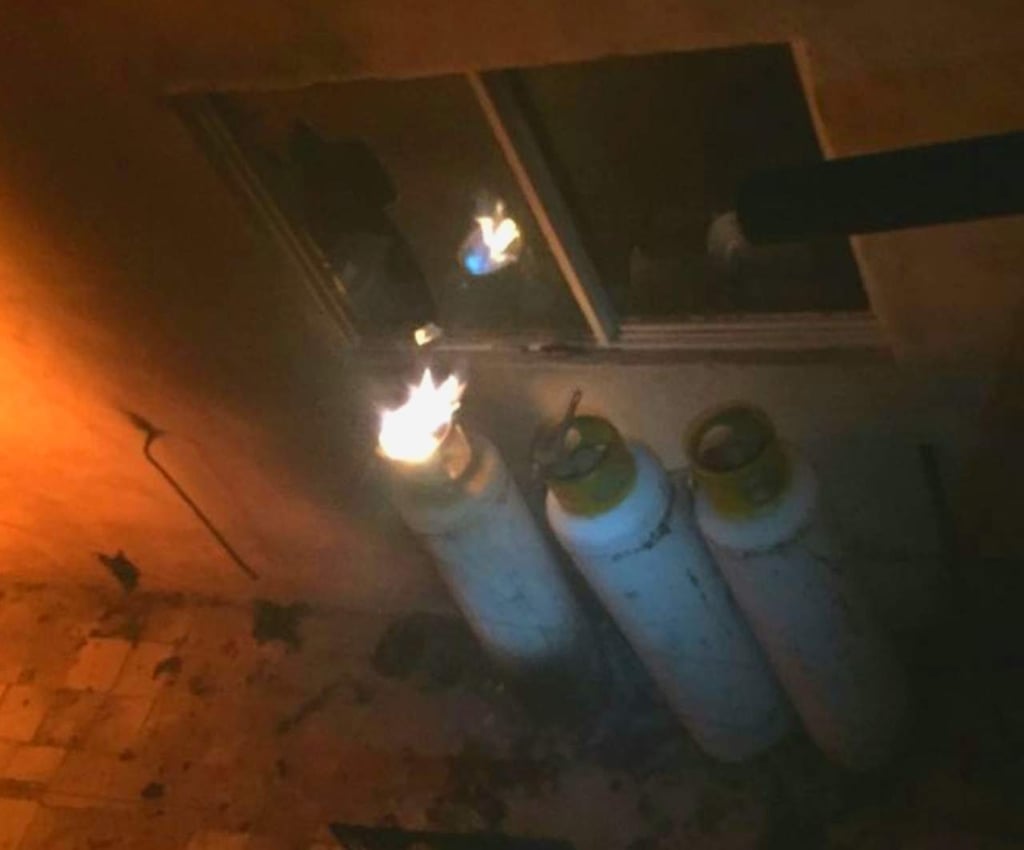 Explota tanque de gas en vivienda; deja sólo daños materiales