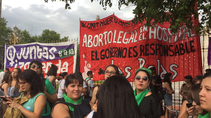 Argentina da primer paso para legalizar aborto