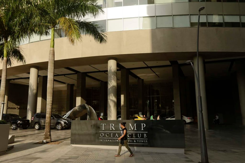 Tratan de desalojar a equipo de Trump de hotel en Panamá