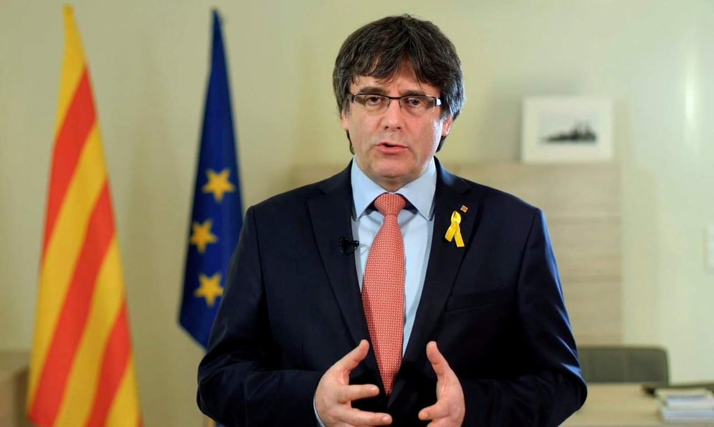 Puigdemont renuncia provisionalmente a ser candidato a presidir Cataluña
