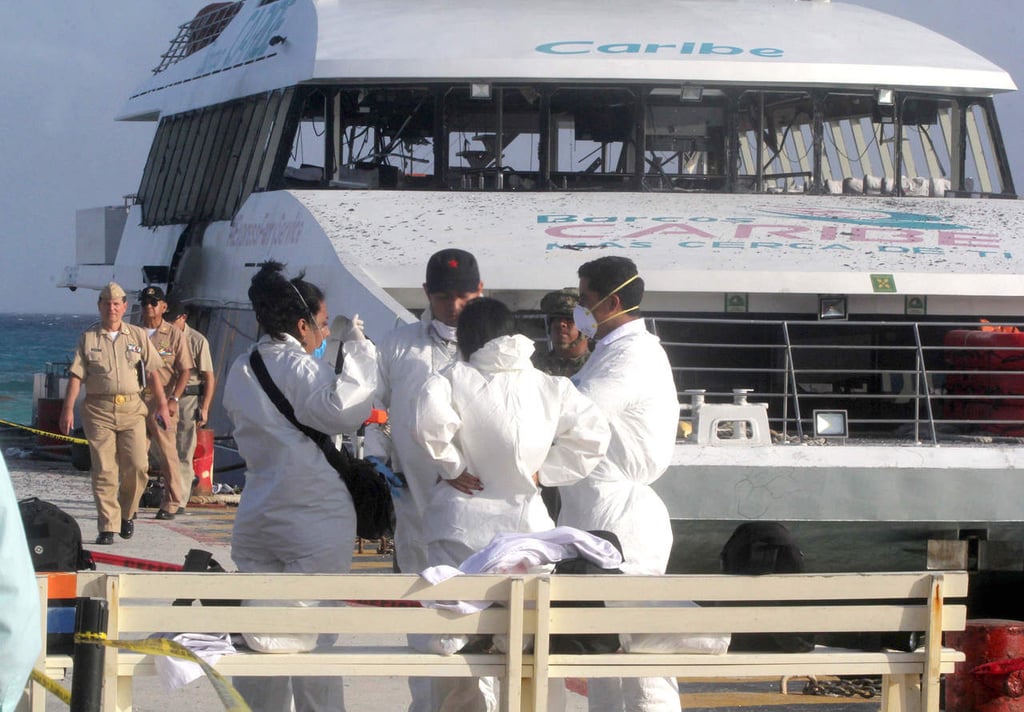 'Autoatentado' una de las hipótesis tras explosión de ferry en Playa del Carmen
