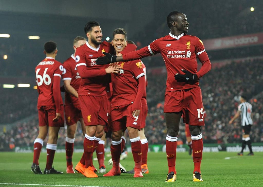 Liverpool continúa al alza en la Premier, se impone 2-0 al Newcastle