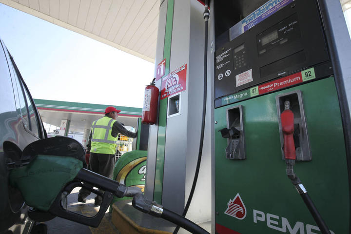 Sube 21% precio de gasolina