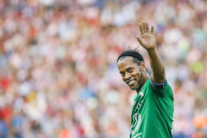 Cancelan juego de Ronaldinho; prometen devolver dinero