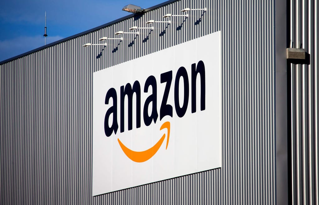 Amazon y Banorte presentan tarjeta de débito