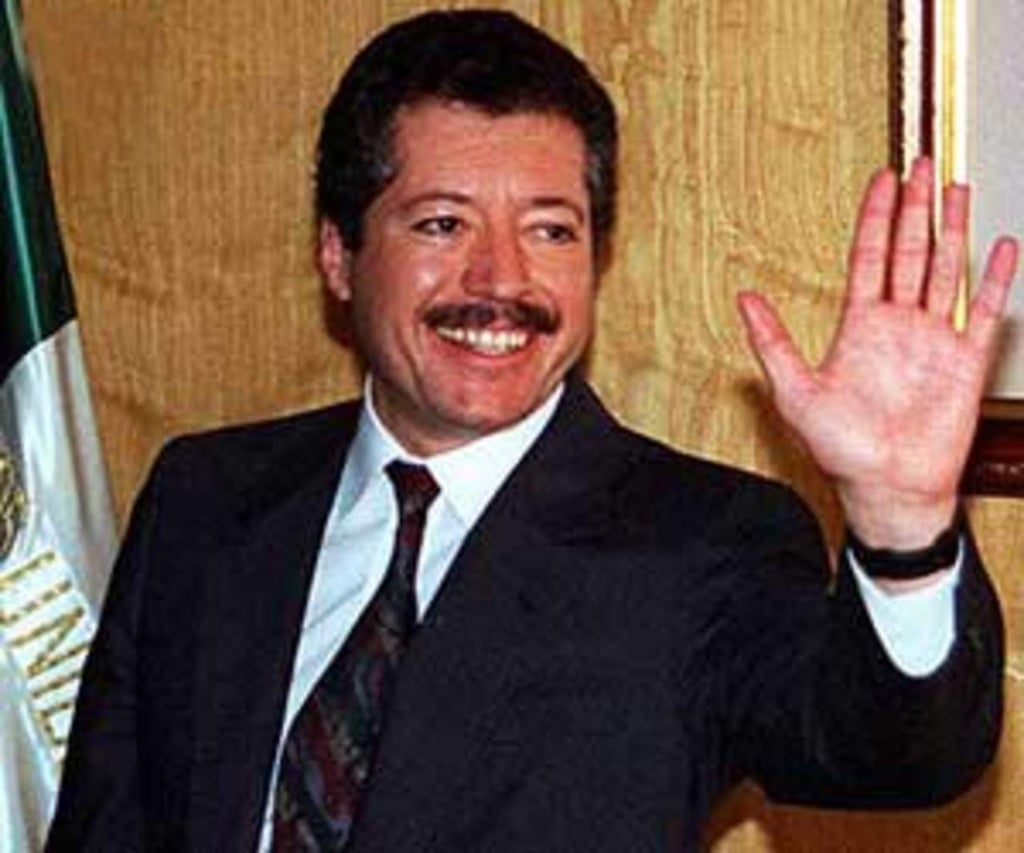 1994: Luis Donaldo Colosio pierde la vida tras sufrir un atentado en su contra