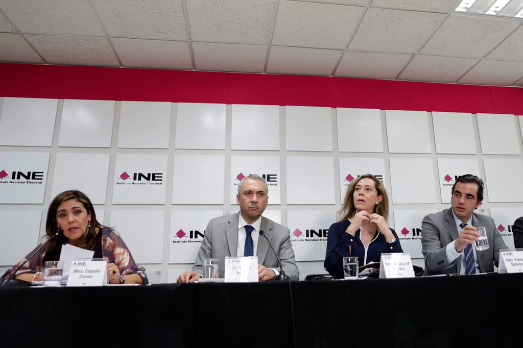 Confirma INE 'mercado negro' de firmas con fines electorales