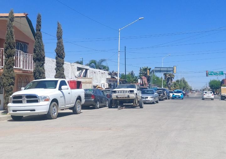 En esta calle casi les llegó el 'progreso'