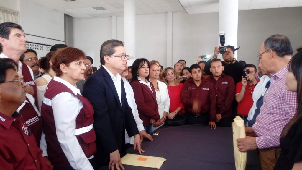 Se registra Ignacio Corona como candidato de Morena a la alcaldía de Torreón