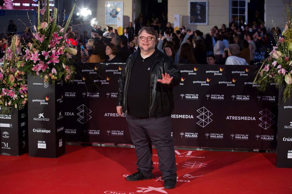 Del Toro, 'un monstruo del cine'