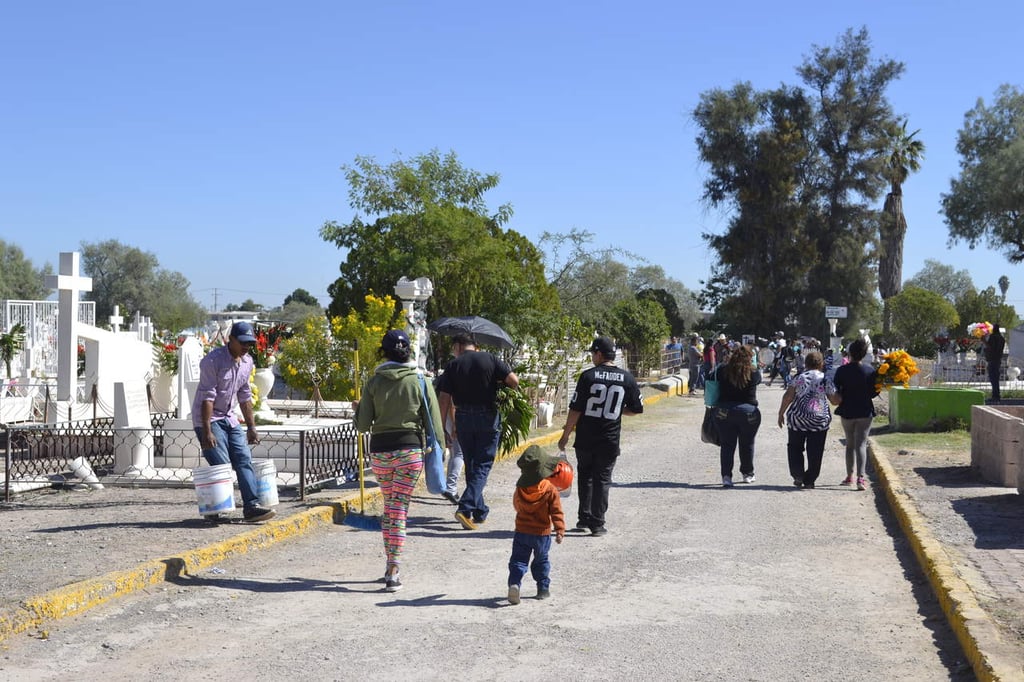 Prepararán panteones de Gómez Palacio para el Día de las Madres