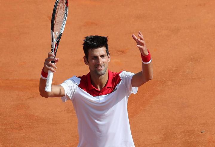Djokovic y Nishikori debutan con victoria en Montecarlo