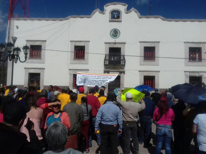 Ayuntamiento de Pueblo Nuevo incumple contrato: trabajadores
