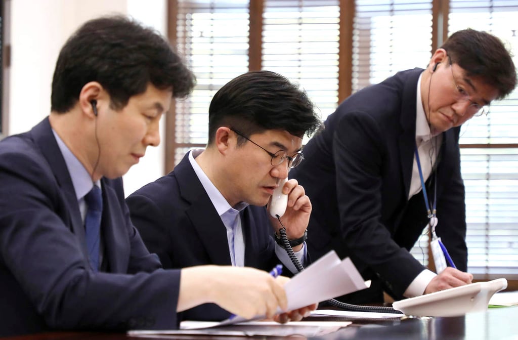 Coreas establecen línea telefónica directa antes de cumbre