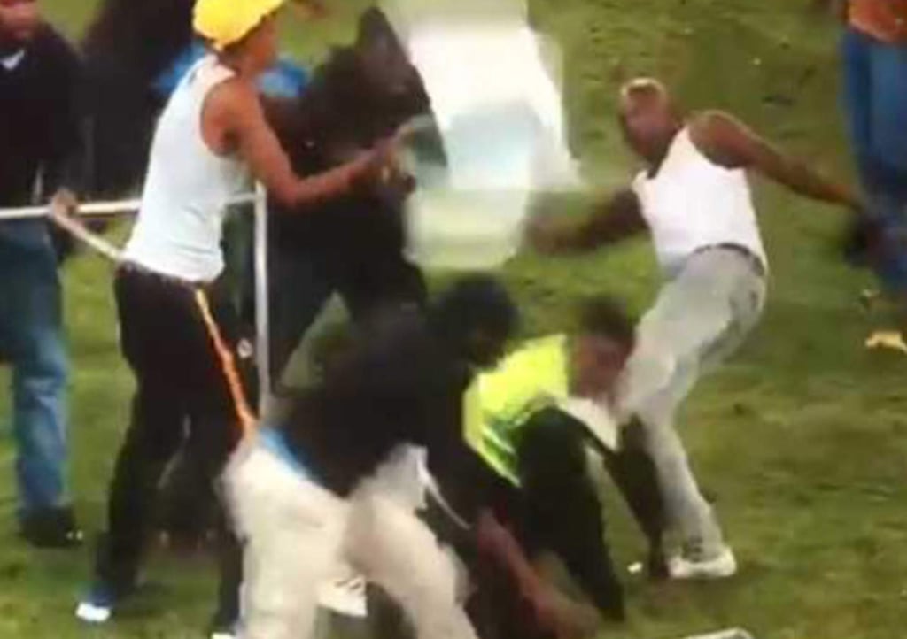 Violenta pelea se desata durante partido de futbol