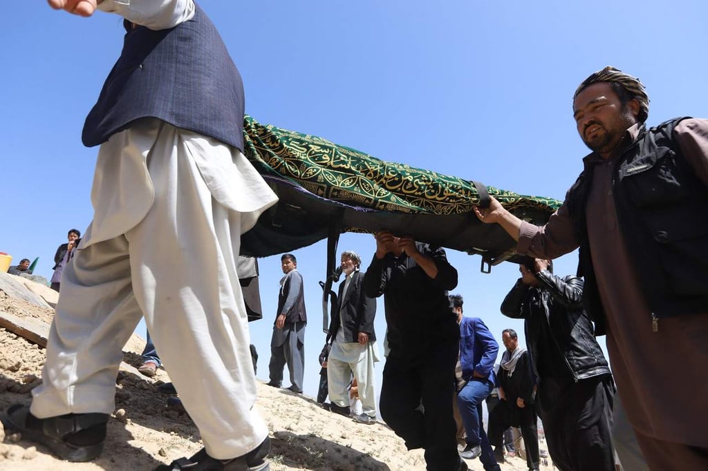 Suman 69 muertos por ataque contra centro electoral en Kabul