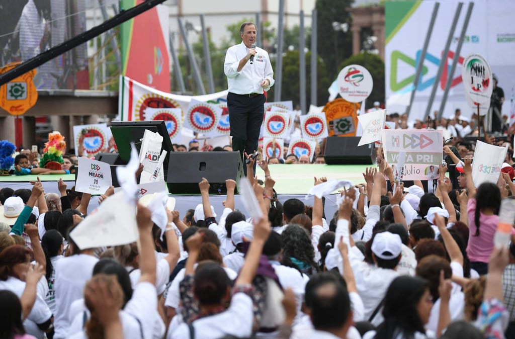 En Ramos Arizpe, Meade critica a gobiernos panistas