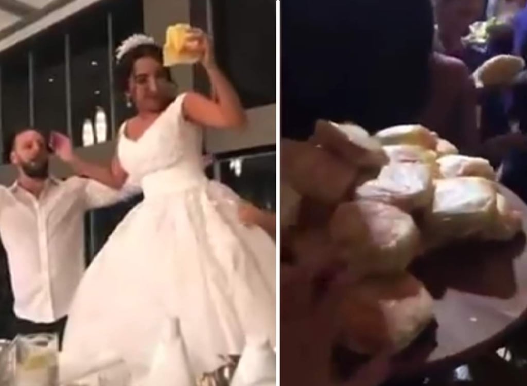 Pareja recibe a los invitados a su boda con hamburguesas