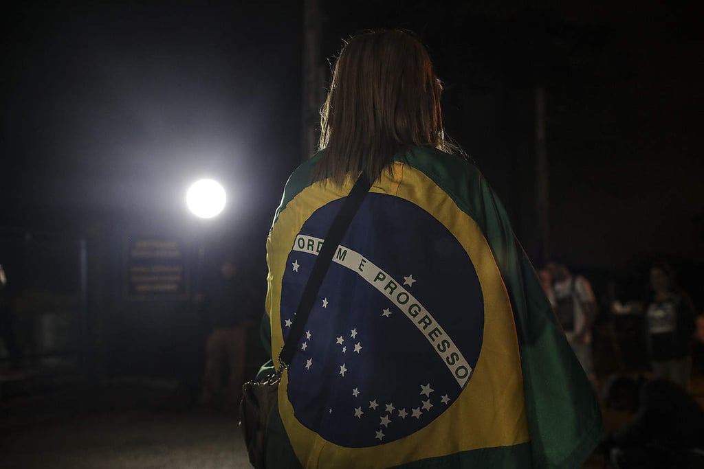 Ataque a tiros a campamento pro-Lula deja heridos; eleva tensión