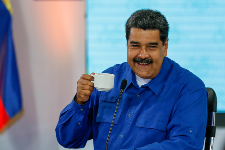 Propone Maduro una 'nueva economía'