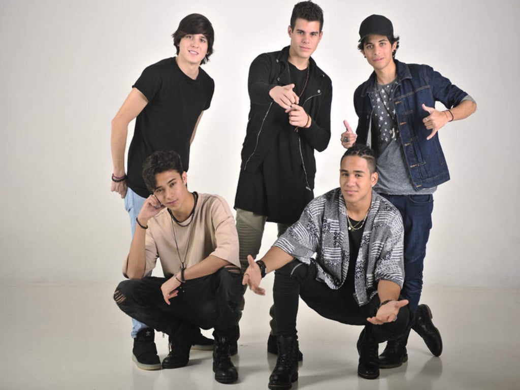 Integrantes de CNCO mantienen los pies sobre la tierra