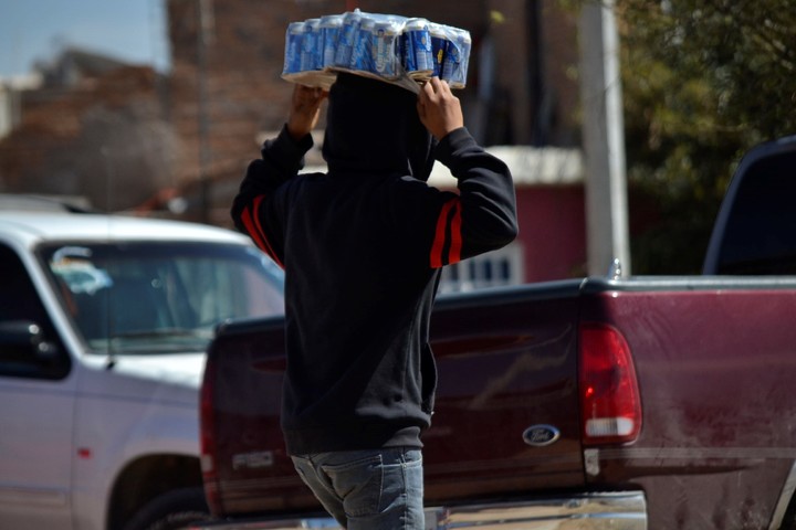 Presionan empresas para venta de alcohol