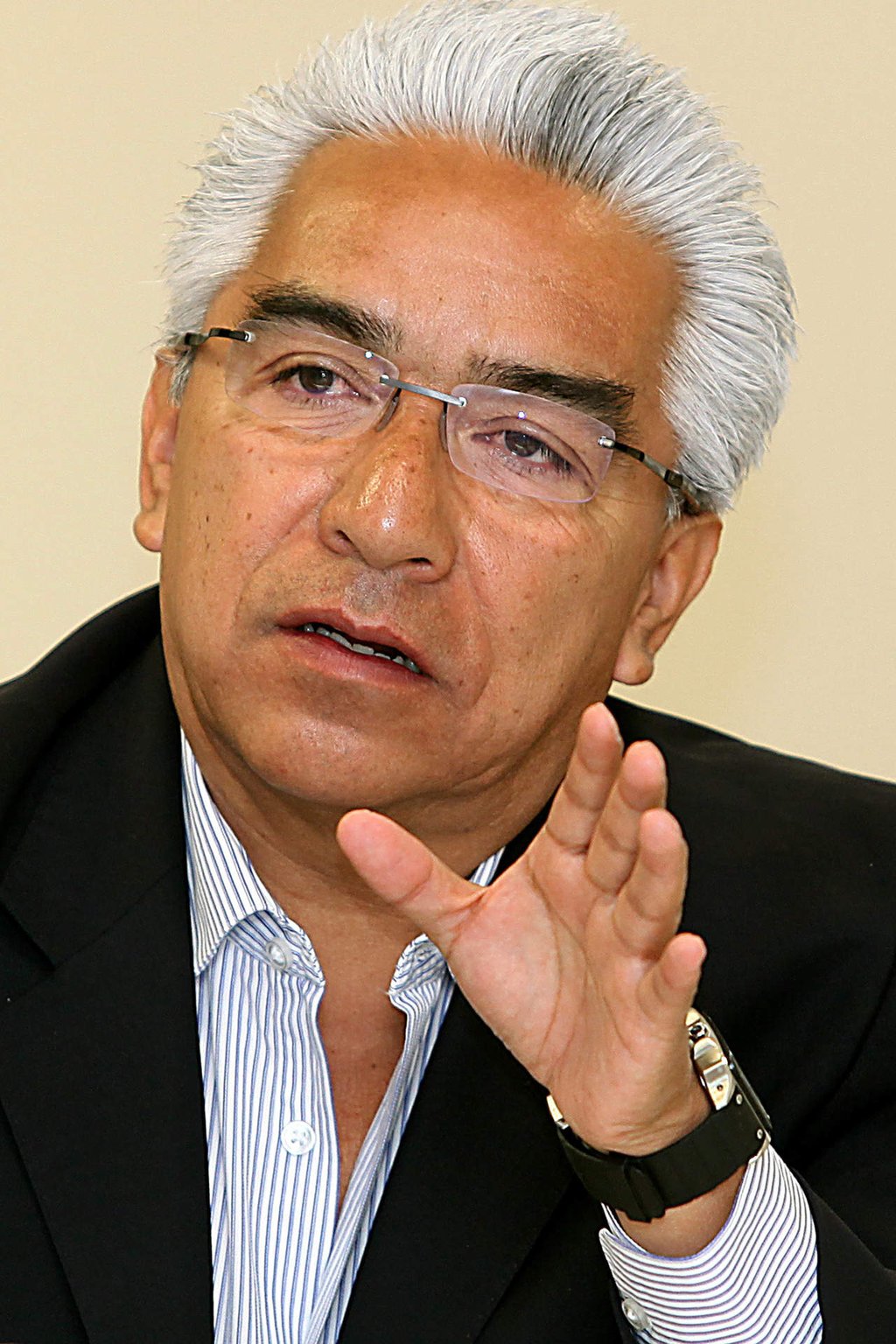 Revelan contratos por más de 6 mdp del gobierno con Ricardo Alemán