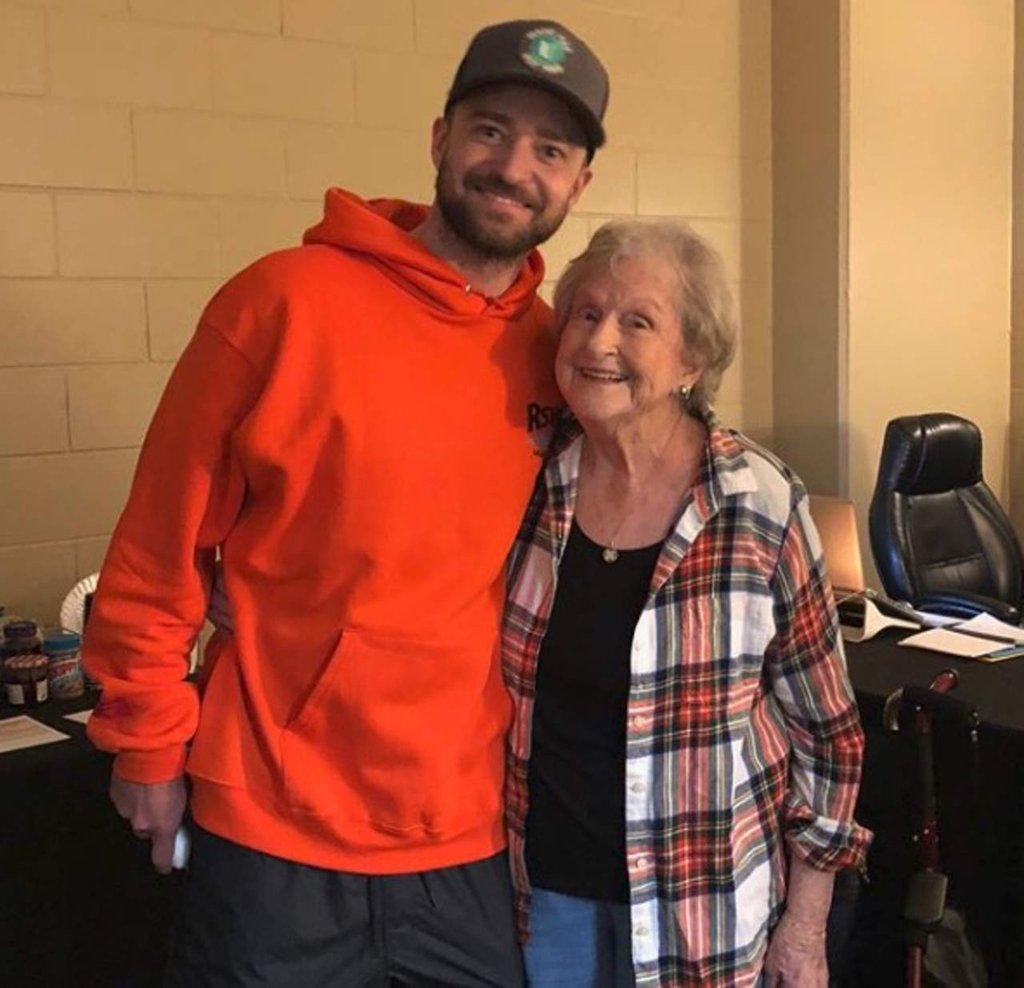 Mujer de 88 años cumple su sueño de conocer a Justin Timberlake