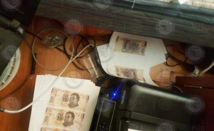 Desmantelan fábrica de billetes falsos