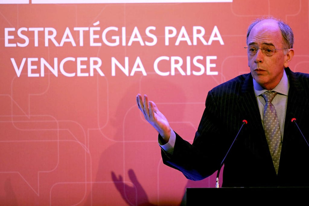 Renuncia presidente de Petrobras tras huelga de camioneros