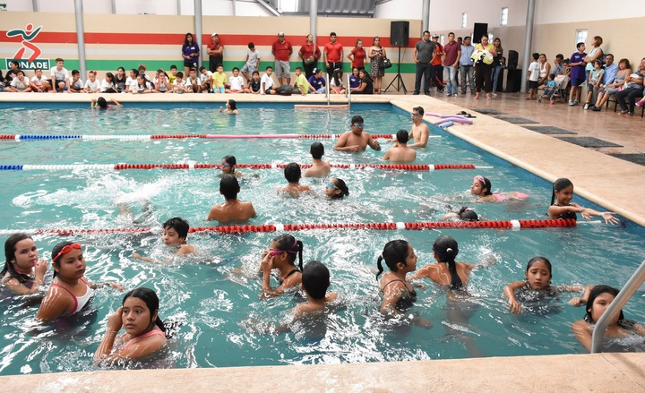 Invitan en Gómez Palacio a clases de natación
