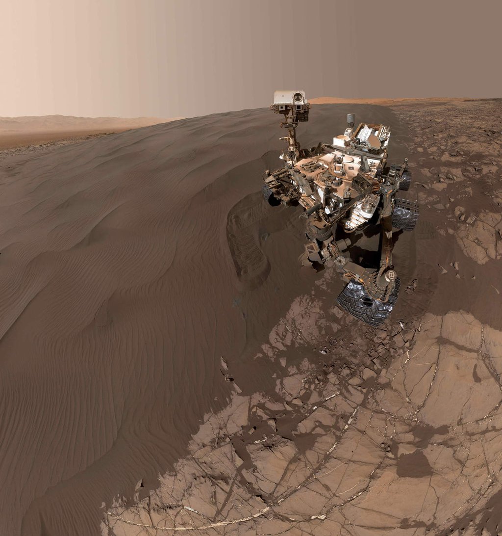 Curiosity estudia en su interior muestras de Marte