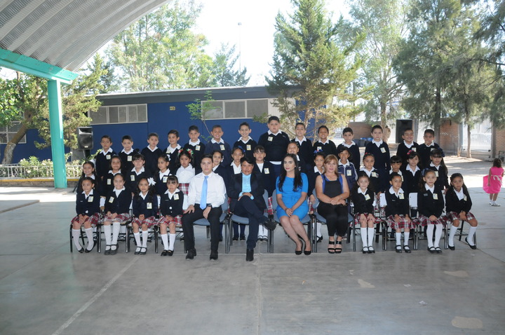 Escuela Gral. Vicente Guerrero reconoce