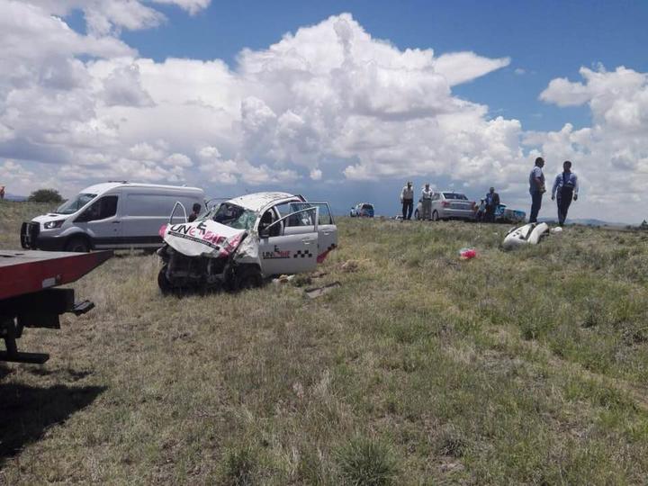 Se registra volcadura en autopista: un muerto y dos heridos