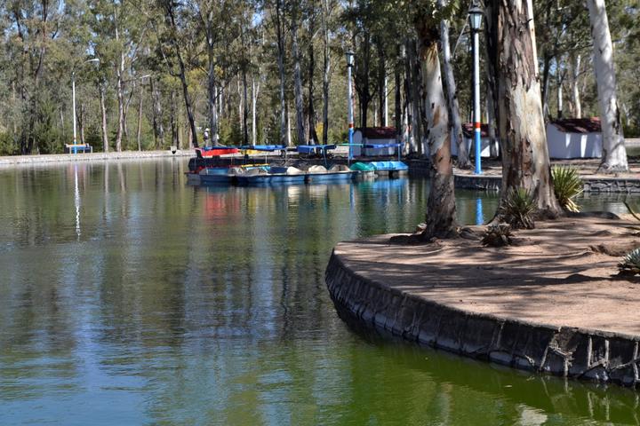 Revisa PC lanchas del lago del Parque Sahuatoba