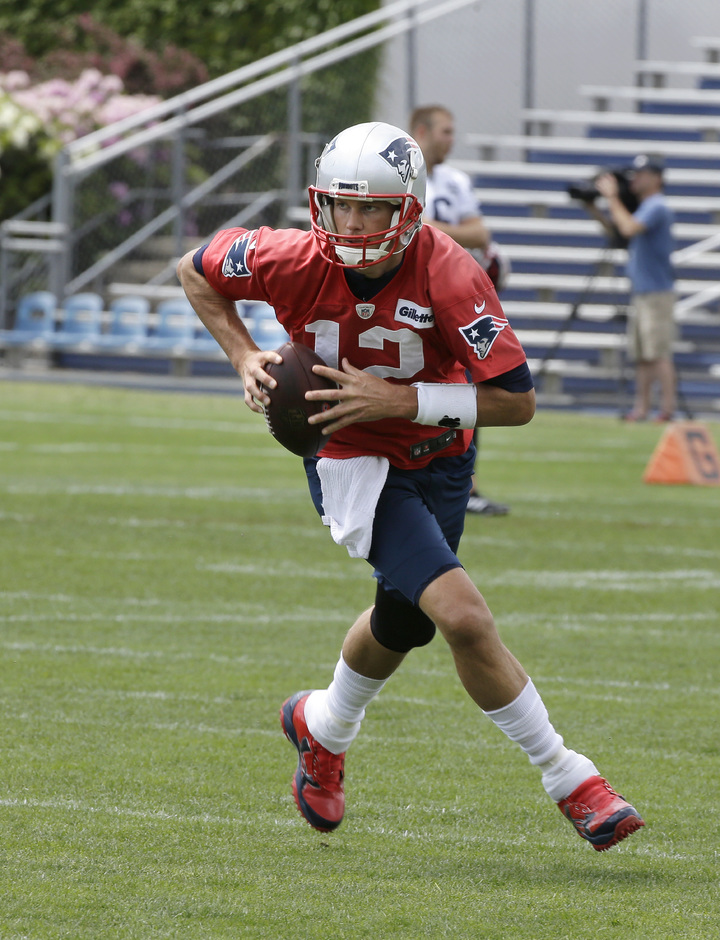 Brady desea seguir en NFL