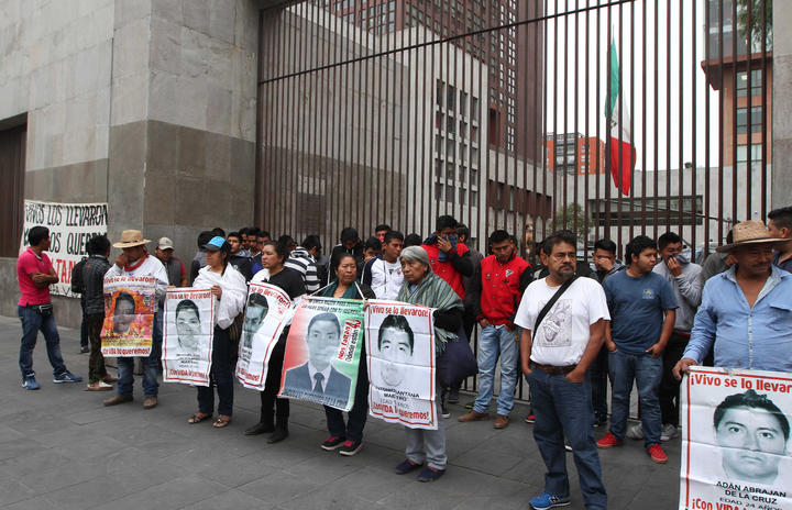 Iguala: CNDH pone en evidencia a la PGR por detención errónea