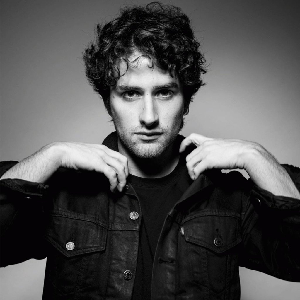 Yazbek, entre la cámara y la actuación