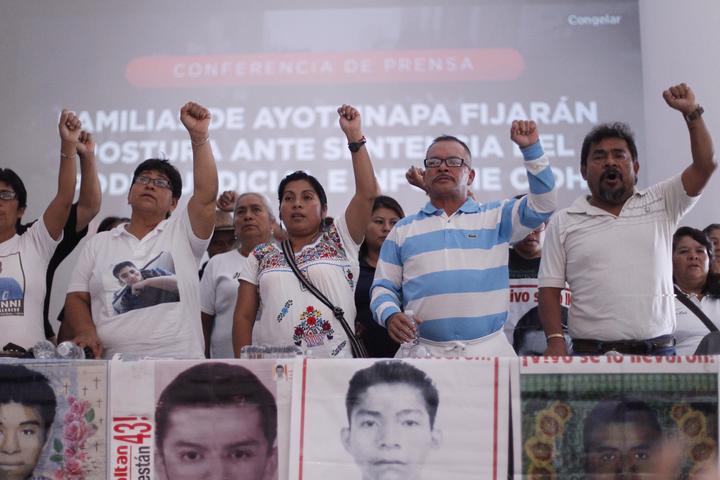 Iguala: ordenan a PGR acatar fallo