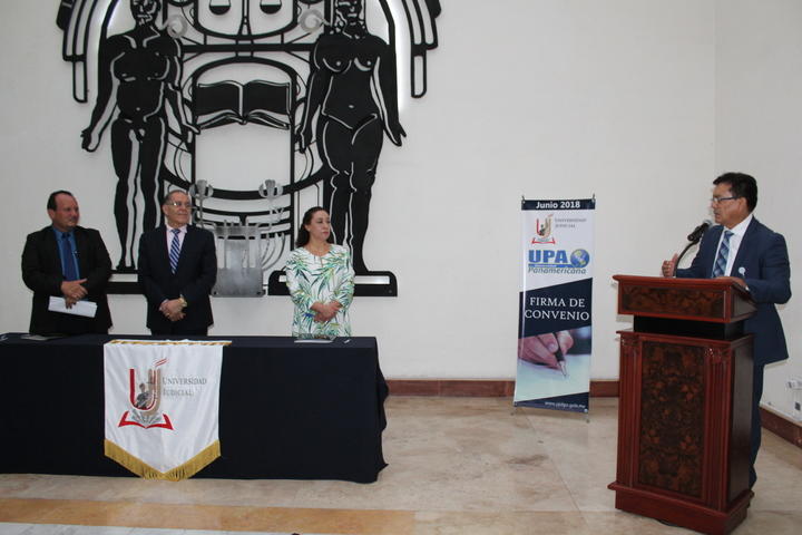 Firman convenio con la Universidad de Costa Rica
