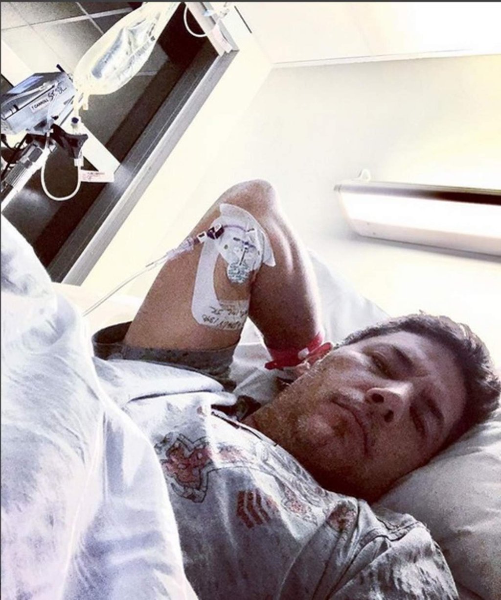 El periodista Fernando del Rincón es hospitalizado